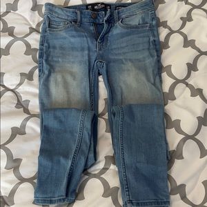 Light washed low rise full length holister jeans